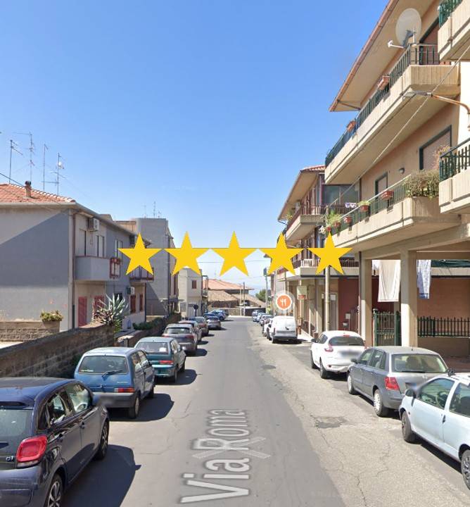 appartamento in vendita a Camporotondo Etneo in zona Centro Storico