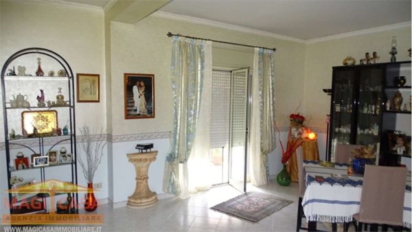 appartamento in vendita a Camporotondo Etneo in zona Centro Storico