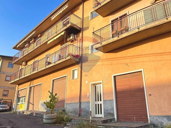 appartamento in vendita a Camporotondo Etneo