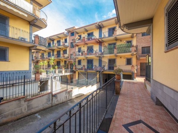 appartamento in vendita a Camporotondo Etneo in zona Piano Tavola