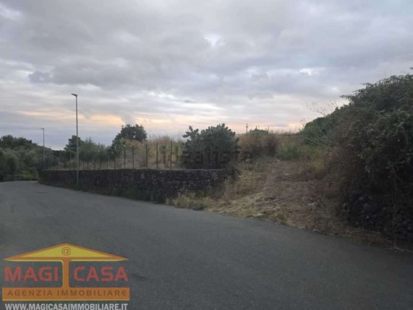 terreno agricolo in vendita a Camporotondo Etneo