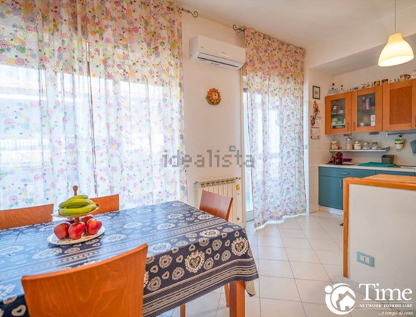 appartamento in vendita a Camporotondo Etneo