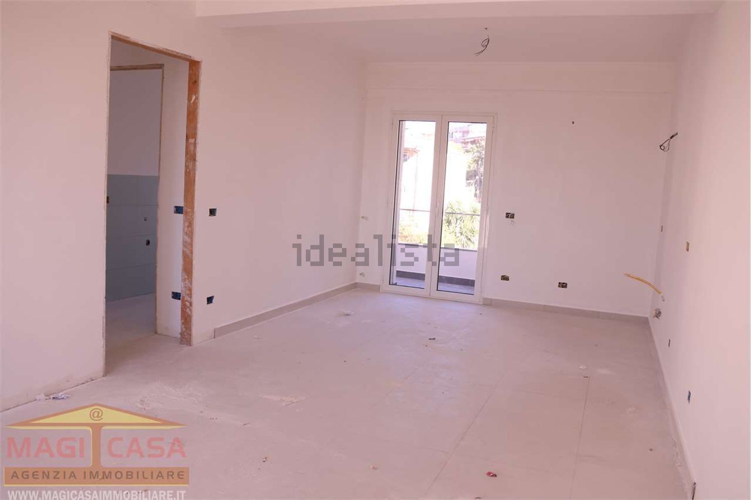 appartamento in vendita a Camporotondo Etneo