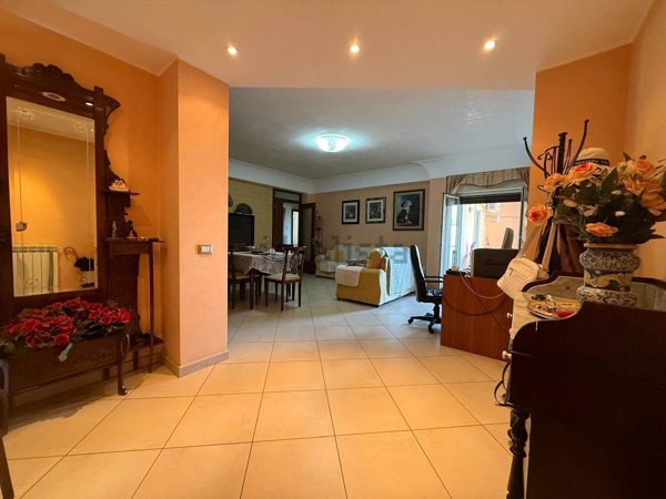 appartamento in vendita a Camporotondo Etneo