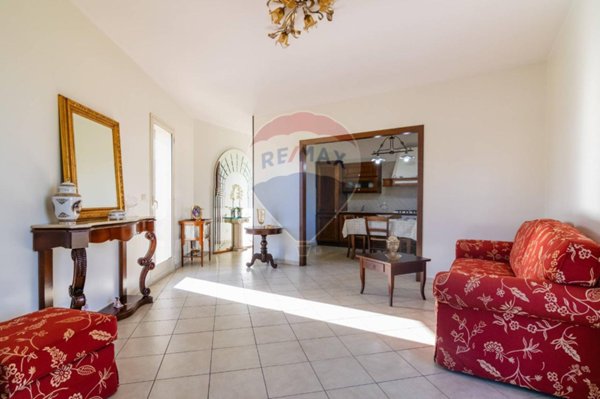 appartamento in vendita a Camporotondo Etneo