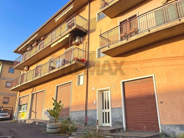 appartamento in vendita a Camporotondo Etneo