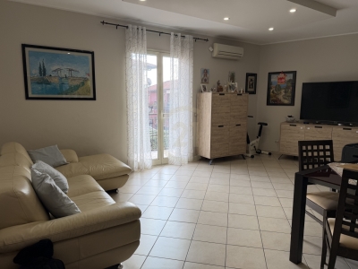 appartamento in vendita a Camporotondo Etneo