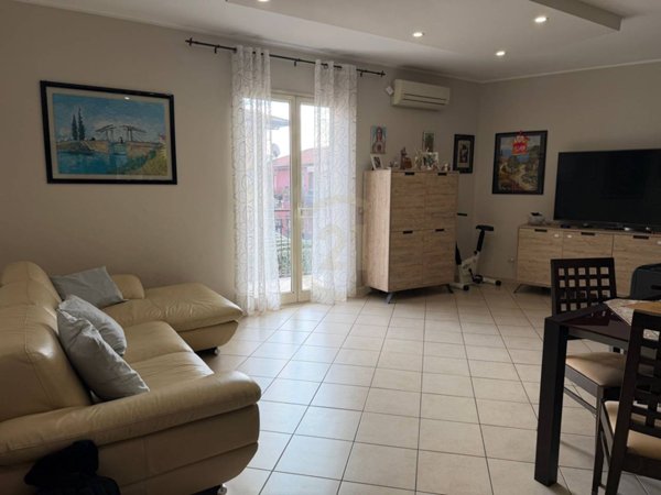 appartamento in vendita a Camporotondo Etneo