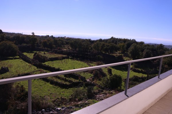 appartamento in vendita a Camporotondo Etneo