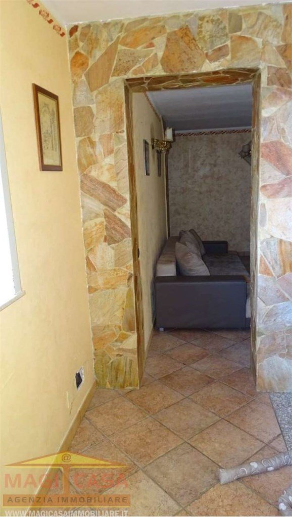 appartamento in vendita a Camporotondo Etneo