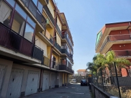 appartamento in vendita a Camporotondo Etneo