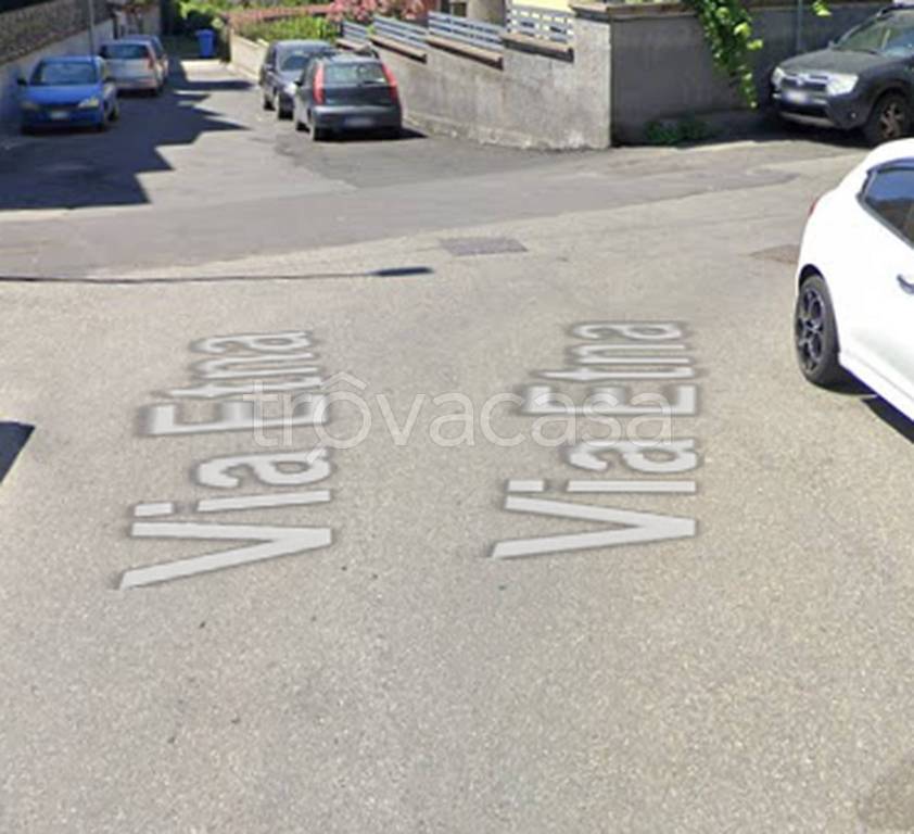 appartamento in vendita a Camporotondo Etneo