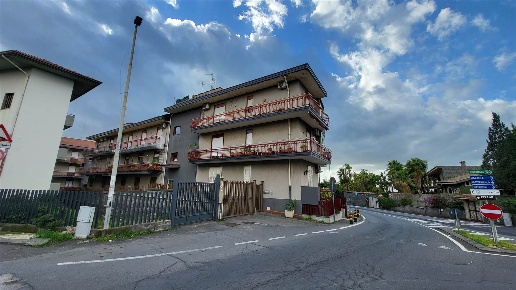 appartamento in vendita a Camporotondo Etneo