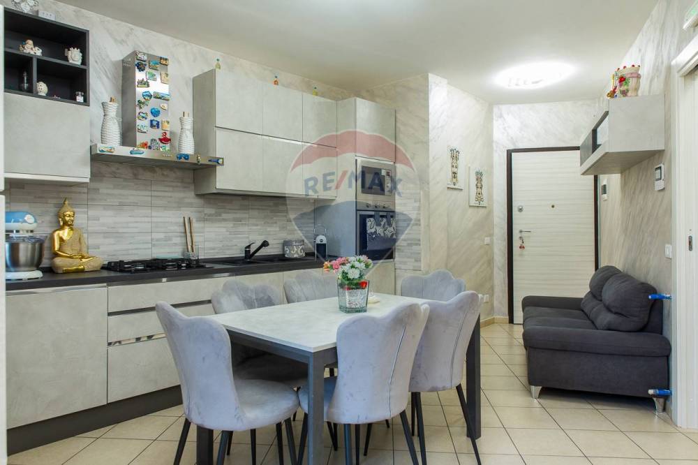 appartamento in vendita a Camporotondo Etneo