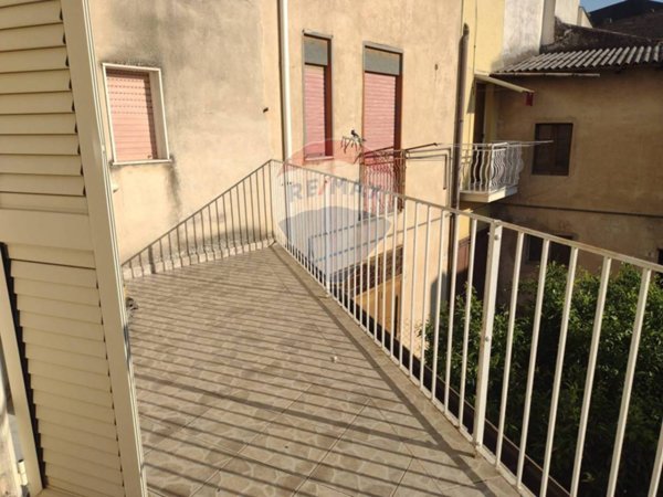 casa indipendente in vendita a Camporotondo Etneo