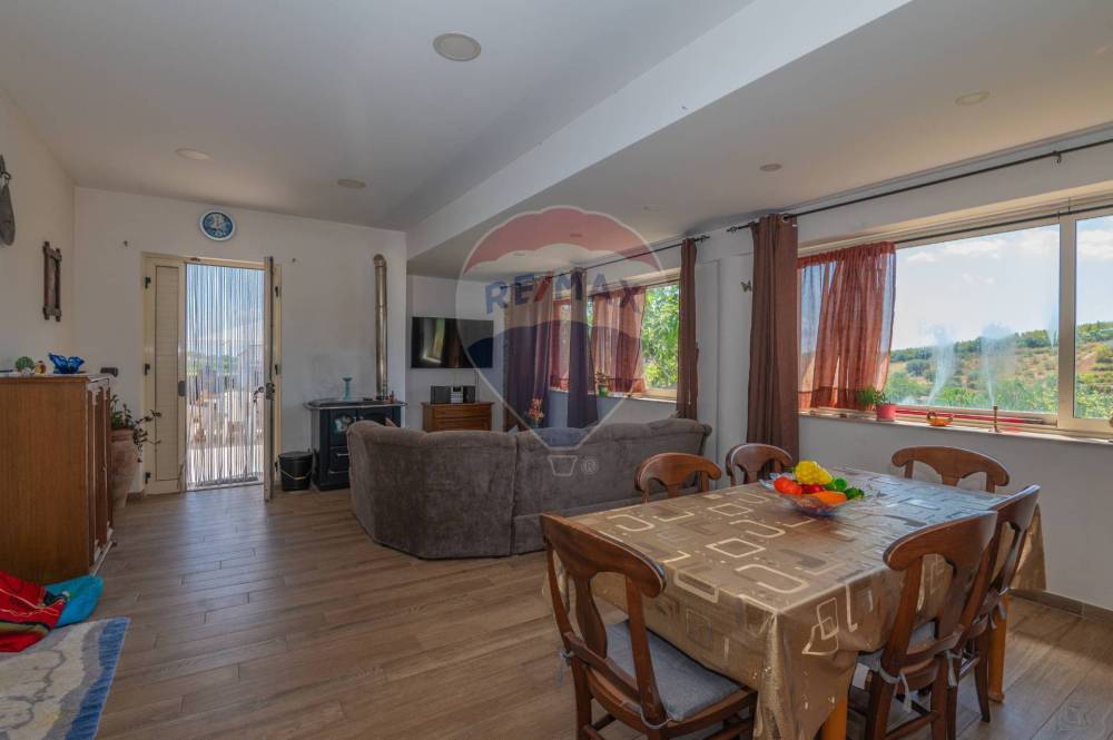 casa indipendente in vendita a Camporotondo Etneo