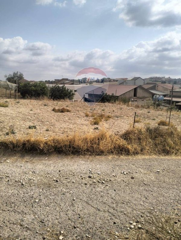 terreno edificabile in vendita a Camporotondo Etneo