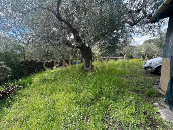 appartamento in vendita a Camporotondo Etneo in zona Villaggio Sant'Antonio