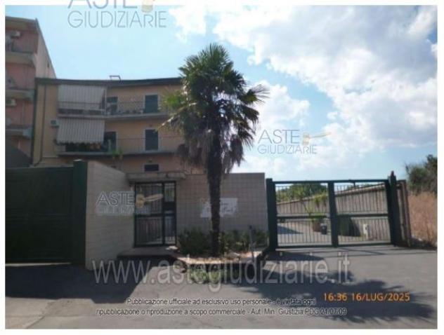 appartamento in vendita a Camporotondo Etneo