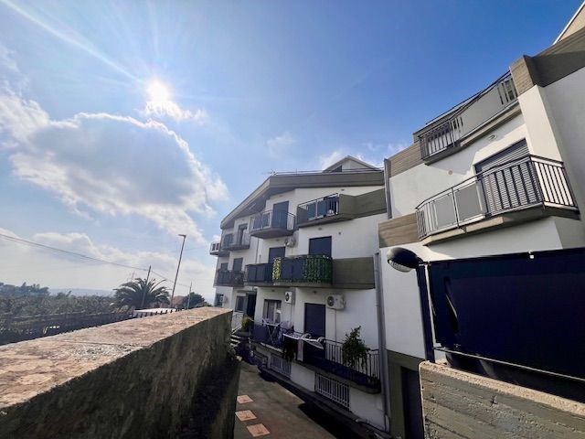 appartamento in vendita a Camporotondo Etneo