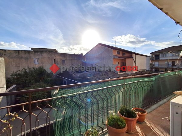 appartamento in vendita a Camporotondo Etneo in zona Centro Storico