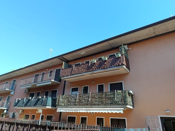 appartamento in vendita a Camporotondo Etneo in zona Piano Tavola