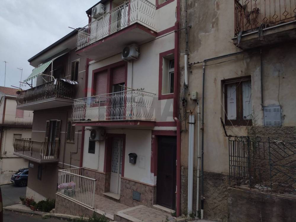 casa indipendente in vendita a Camporotondo Etneo