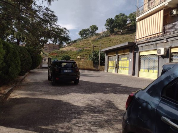 appartamento in vendita a Camporotondo Etneo