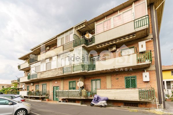 appartamento in vendita a Camporotondo Etneo in zona Piano Tavola