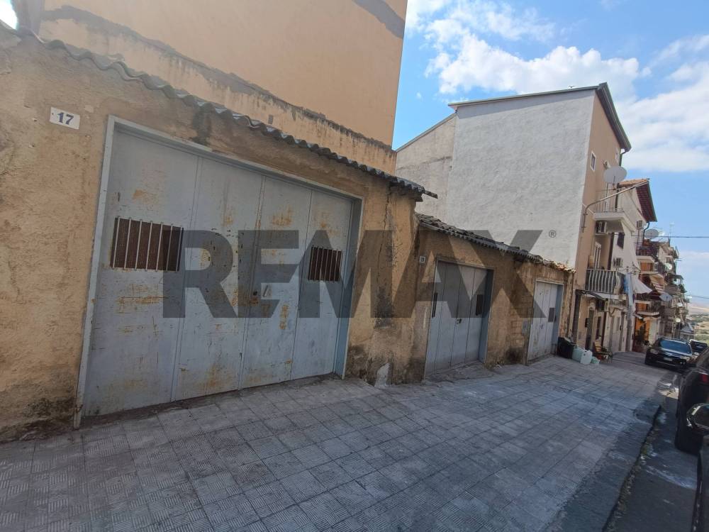 casa indipendente in vendita a Camporotondo Etneo