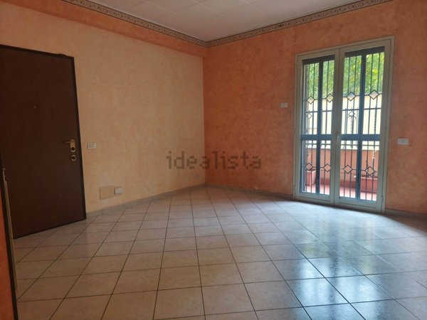 appartamento in vendita a Camporotondo Etneo in zona Centro Storico