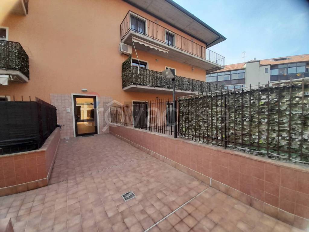 appartamento in vendita a Camporotondo Etneo in zona Piano Tavola