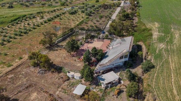 appartamento in vendita a Camporotondo Etneo
