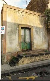 casa indipendente in vendita a Camporotondo Etneo in zona Centro Storico