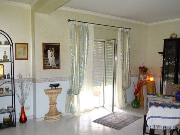 appartamento in vendita a Camporotondo Etneo in zona Centro Storico