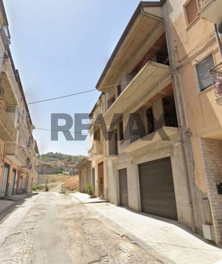 casa indipendente in vendita a Camporotondo Etneo