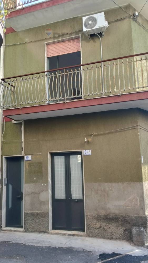 casa indipendente in vendita a Camporotondo Etneo