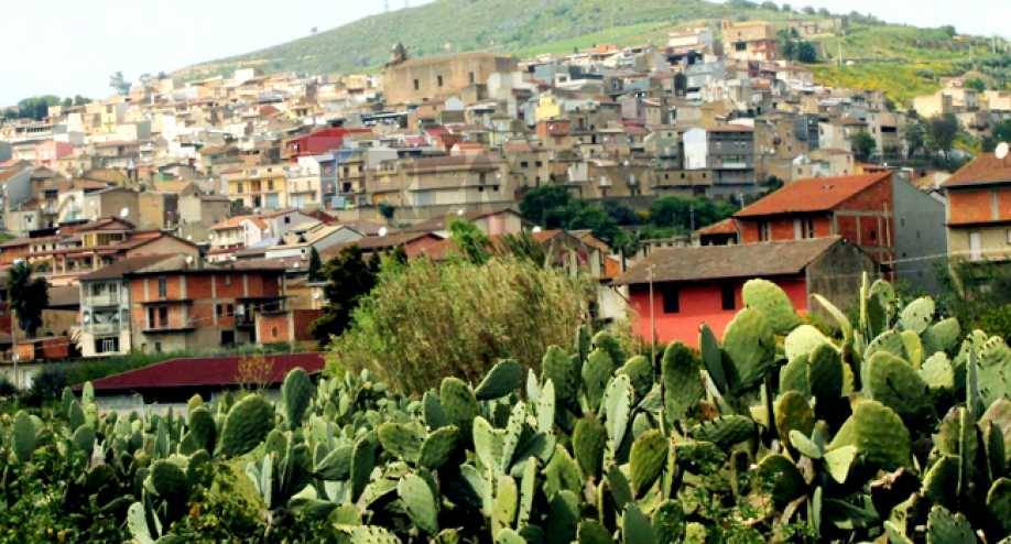 casa indipendente in vendita a Camporotondo Etneo