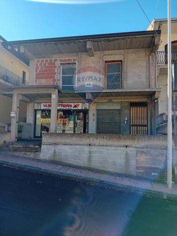 casa indipendente in vendita a Castel di Iudica