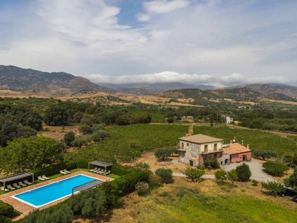 casa indipendente in vendita a Castiglione di Sicilia