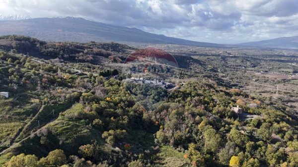 negozio in vendita a Castiglione di Sicilia