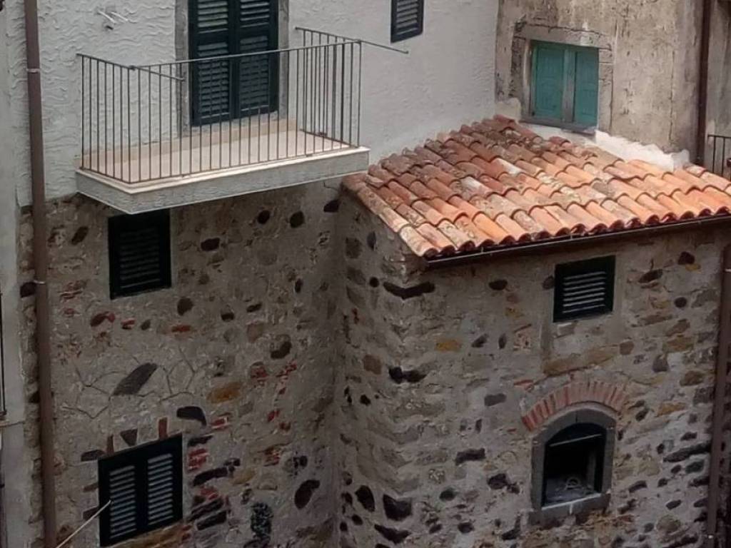 casa indipendente in vendita a Castiglione di Sicilia