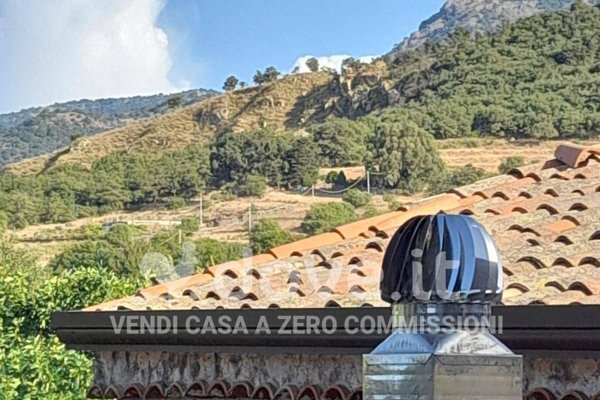 casa indipendente in vendita a Castiglione di Sicilia