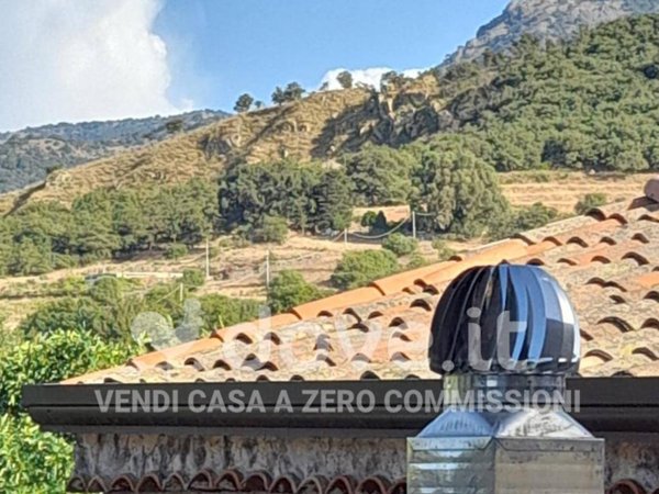 casa indipendente in vendita a Castiglione di Sicilia