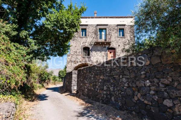 casa indipendente in vendita a Castiglione di Sicilia