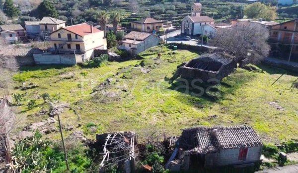 terreno agricolo in vendita a Castiglione di Sicilia in zona Verzella