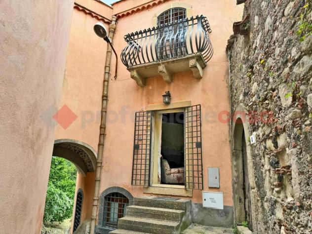casa indipendente in vendita a Castiglione di Sicilia