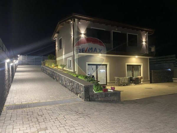casa indipendente in vendita a Castiglione di Sicilia