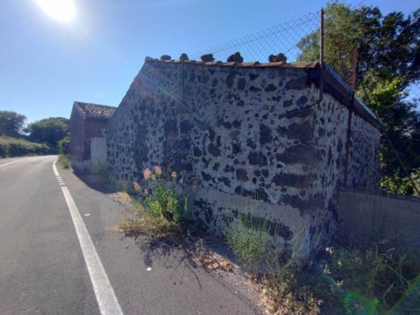 terreno agricolo in vendita a Castiglione di Sicilia in zona Verzella