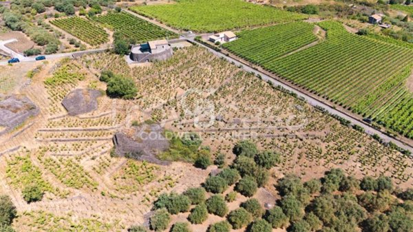 ufficio in vendita a Castiglione di Sicilia in zona Passopisciaro